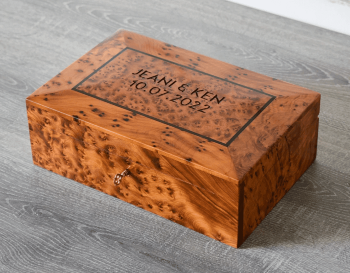 engraving wooden box