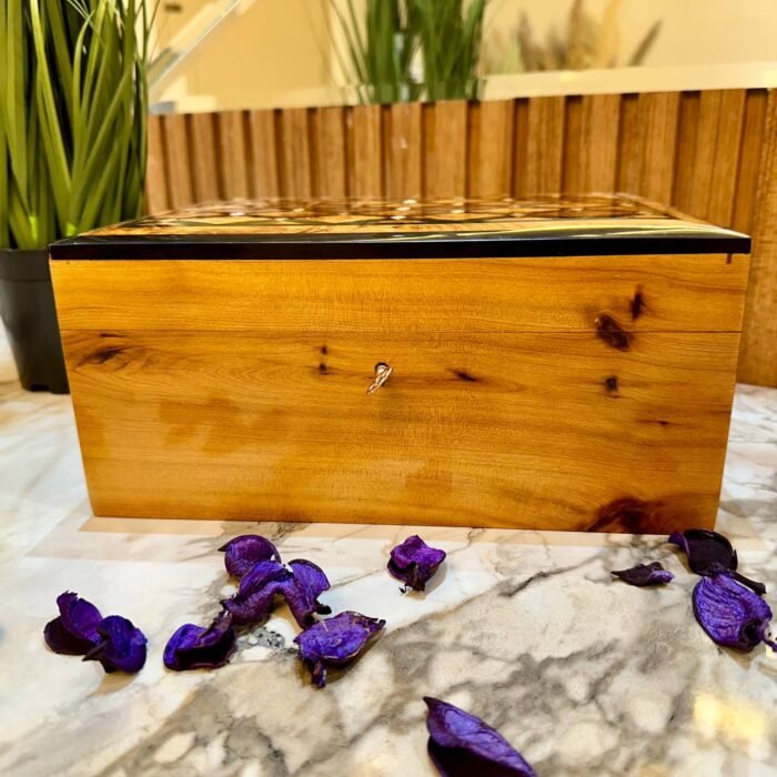 Wooden Organizer Wood Box with Key, Handcrafted Thuya Keepsake Decor – Authentic Home Decor