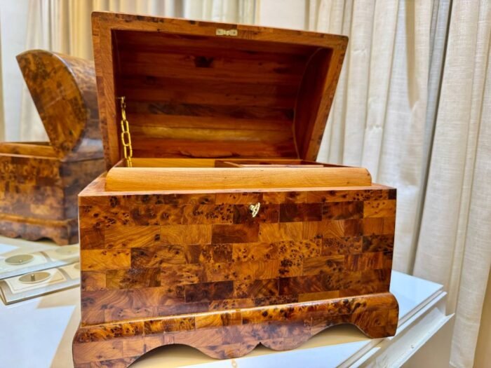 Mexican Wooden Box, Thuya Wood Organizer with Key – Authentic Home Decor