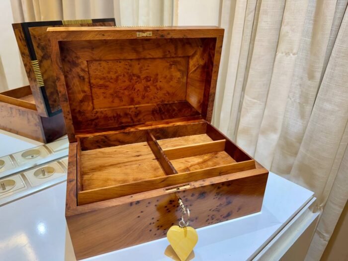 Jewellery Box Lockable Thuya Wood with Lock, Elegant Storage – Authentic Home Decor