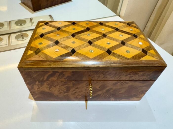 Gift Wooden Box Organizer With Key, Elegant Thuya Burl Keepsake Box – Authentic Home Decor